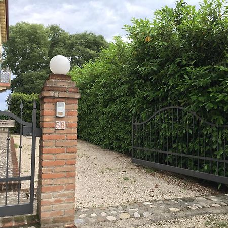 Bed and Breakfast La Piana Monzambano Exterior foto